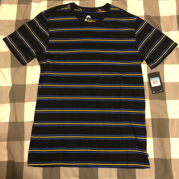 nike sb snake shirt